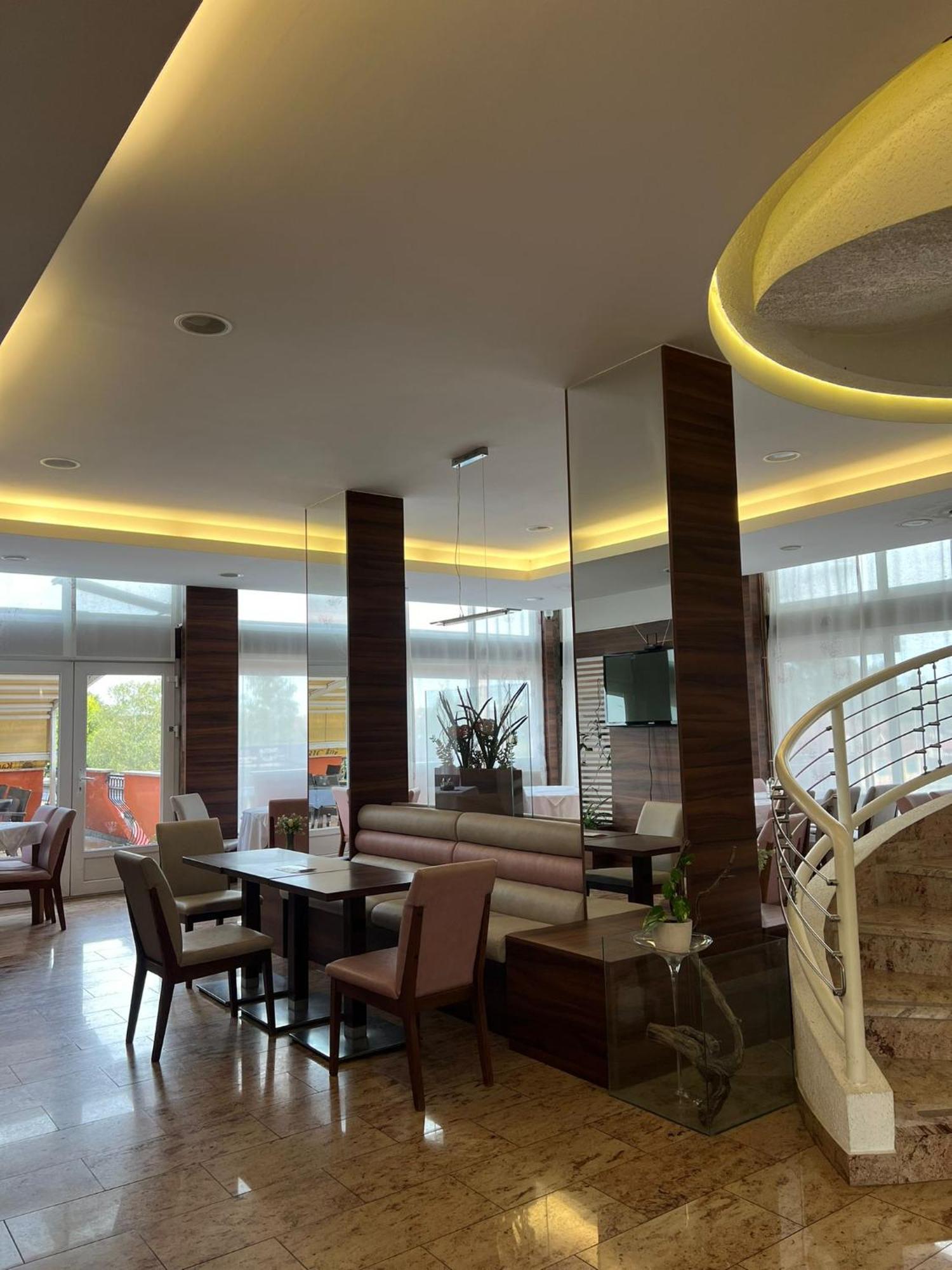 Hotel Garic Garesnica Экстерьер фото