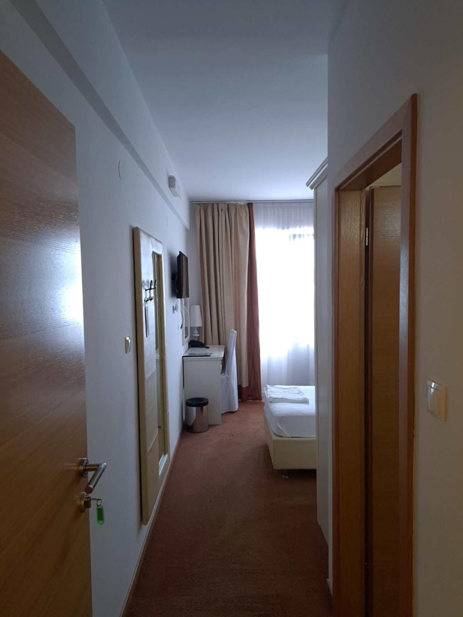 Hotel Garic Garesnica Экстерьер фото